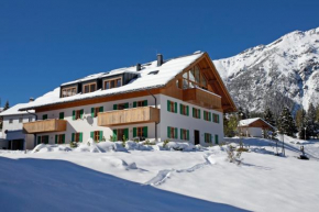 Отель Chalet zur Rose, Берванг